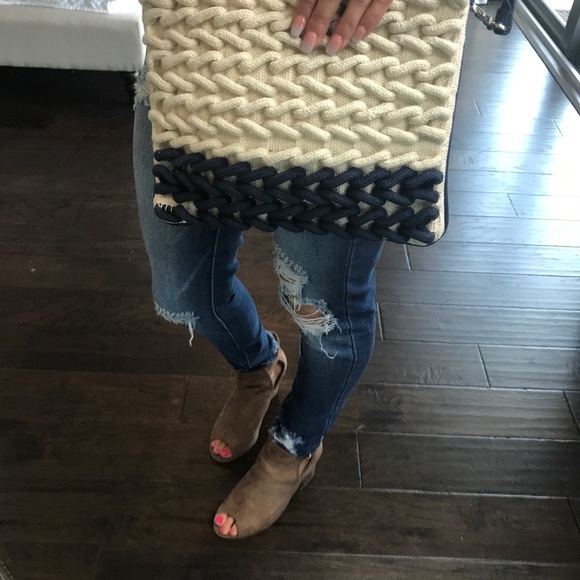 ◼️SALE◼️SUNDAY BRUNCH clutch - Picture 5 of 7